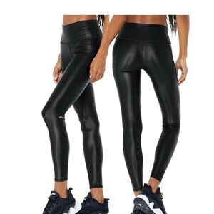 Alo Yoga Women's Black Leggings - liquid shine